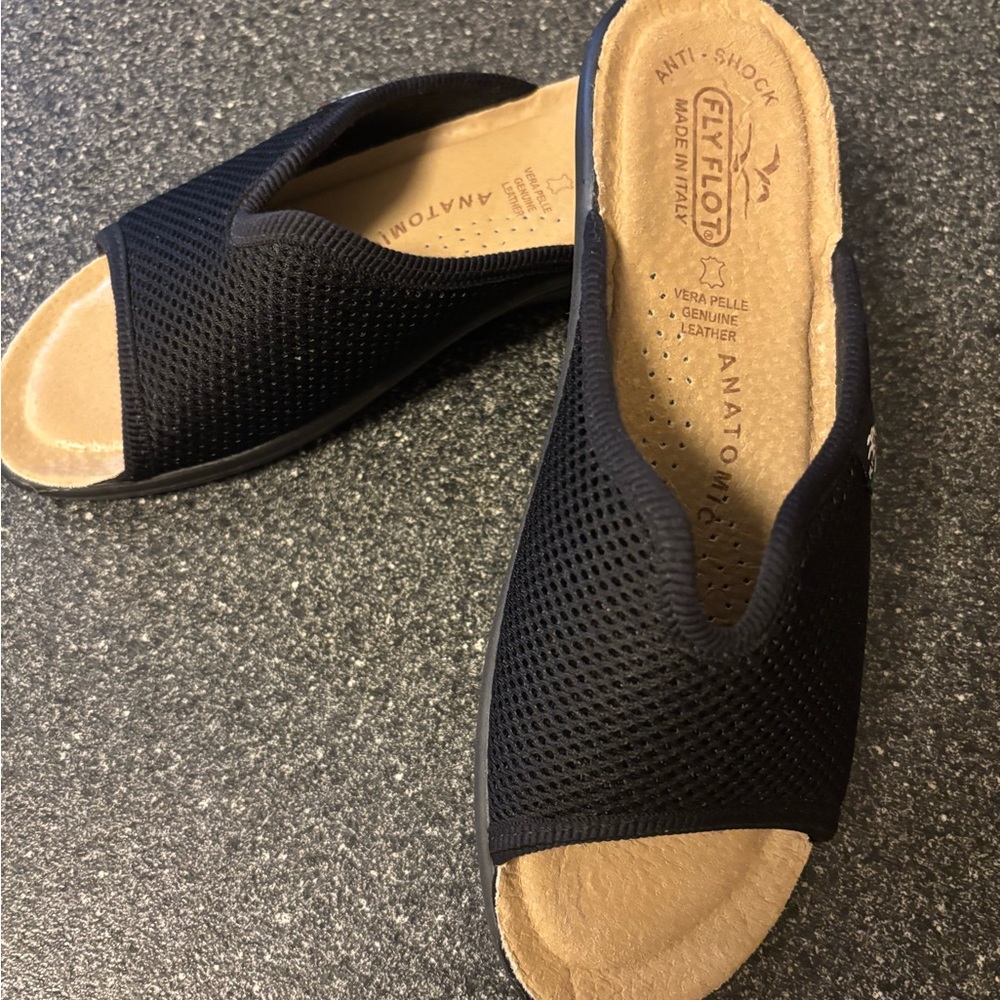 Women's Black Slip-On Shoes
